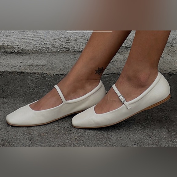 Billini Mary-Jane style ballerina , size 37 - Picture 2 of 4